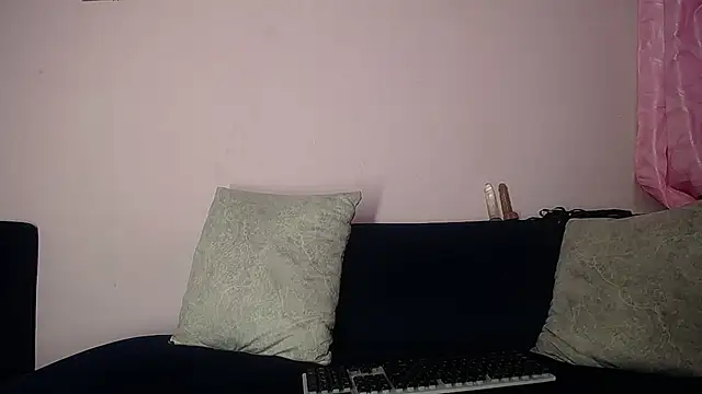 Mia littleee online show from September 30, 3:34 am