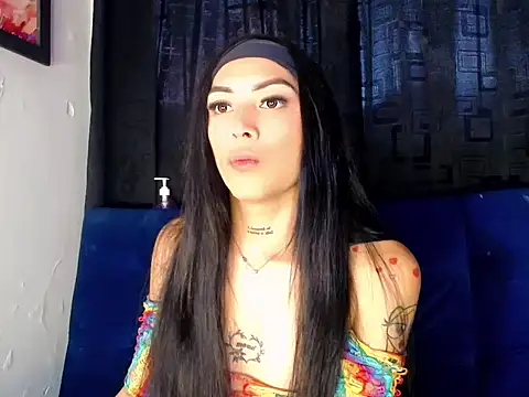 Megan Gil  online show from December 16, 10:37 pm