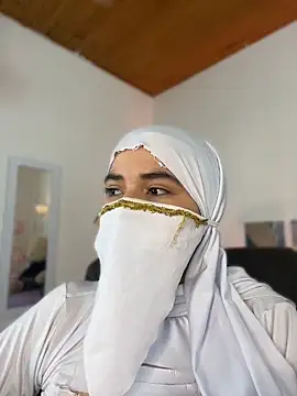 salma isawwii online show from May 23, 3:32 pm