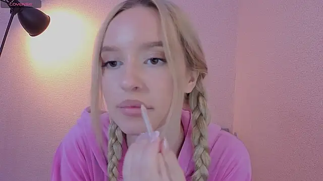 PickmeBabby online show from October 17, 8:45 pm