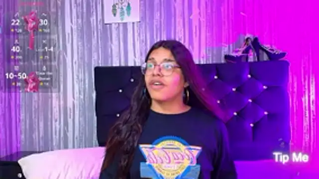 Snapshot of Hailey_johnsonn chatting on October 30, 1:12 pm Hailey johnsonn online show from October 30, 1:12 pm