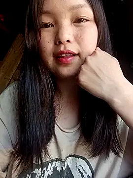 XoiXoi232 online show from April 8, 2:35 am