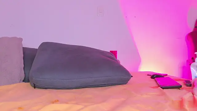 SophiieEvanss online show from May 5, 5:10 am