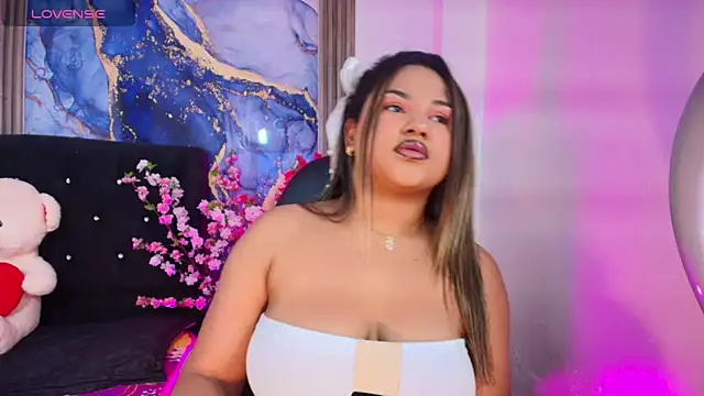 Viollet Jhonson online show from September 25, 3:49 am