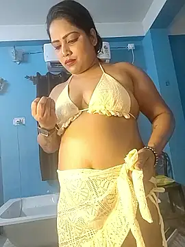 hornypriya696 online show from December 15, 8:14 pm