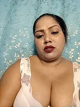 hornypriya696 online show from October 5, 6:46 pm