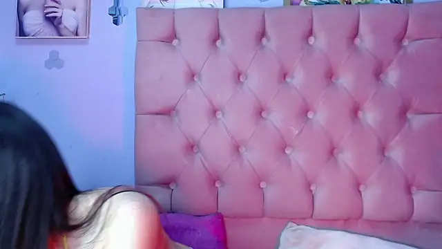 Megan Luxe online show from December 5, 4:34 am