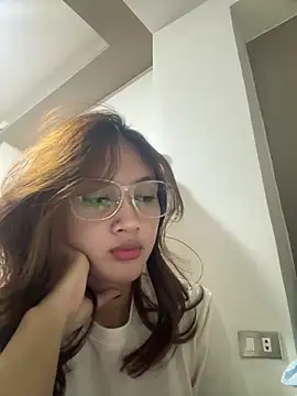 LanySylvia online show from April 3, 6:55 am