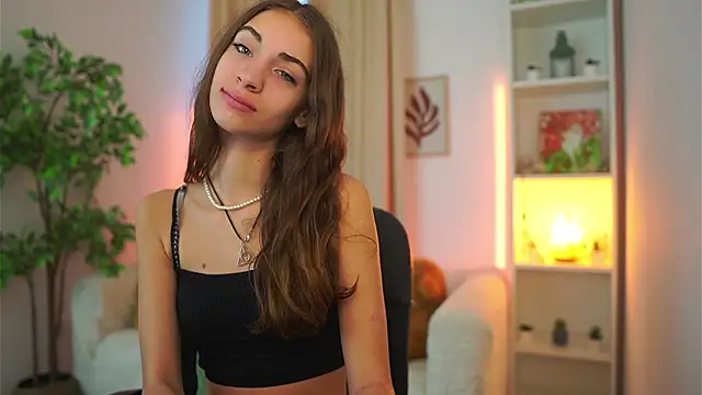 Sophie  Nice online show from September 24, 1:43 pm