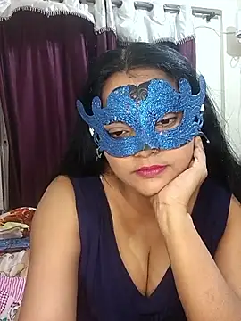 MEERAcle online show from December 18, 3:06 pm