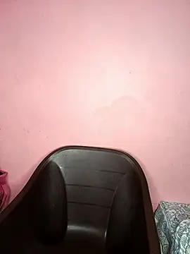 MEERAcle online show from May 17, 3:22 pm