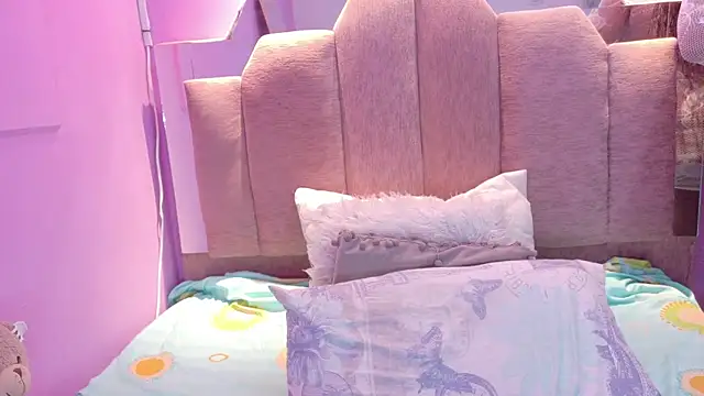 AndreaSweet2 online show from May 9, 9:17 pm