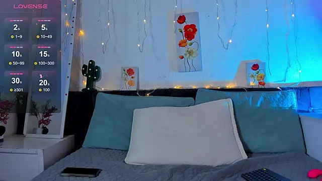 AmaraMoon  online show from November 14, 10:54 pm