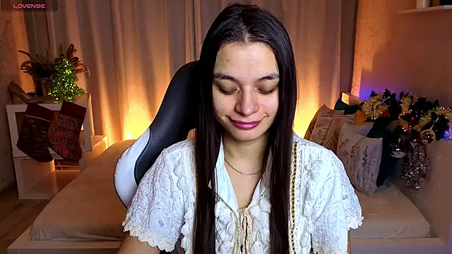 Leila Hefner online show from December 20, 2:15 am