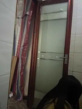 crhong666 online show from February 6, 12:36 am