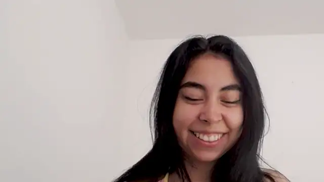 lily robertss  online show from February 24, 2:59 pm