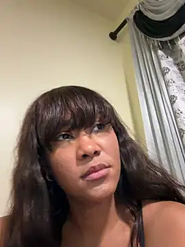 LuckyKhloe online show from May 19, 2:07 am