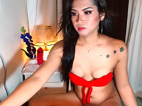 Gwensweetcum online show from May 20, 1:57 am