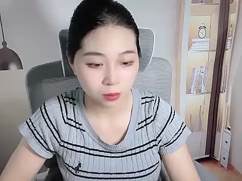Strawberry18x online show from September 22, 7:51 am
