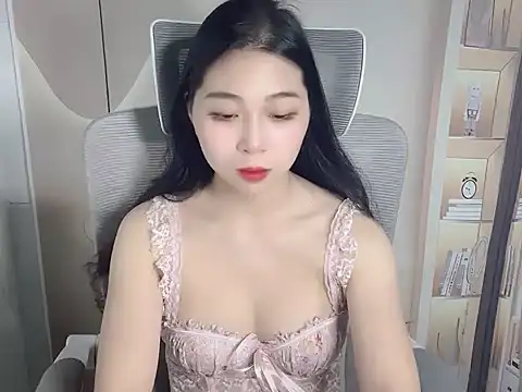 Strawberry18x online show from October 2, 12:54 pm