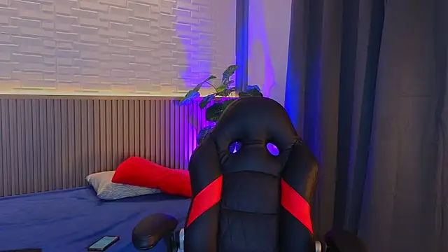 Danielacomez online show from September 22, 5:44 pm