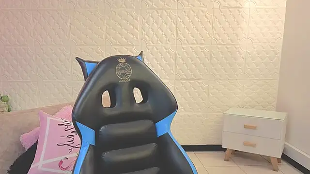 Eva mermaid online show from May 27, 2:58 pm