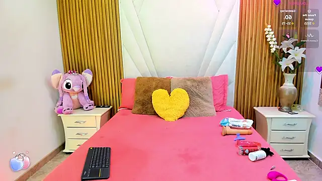 Emilia  Cam online show from September 21, 6:28 pm