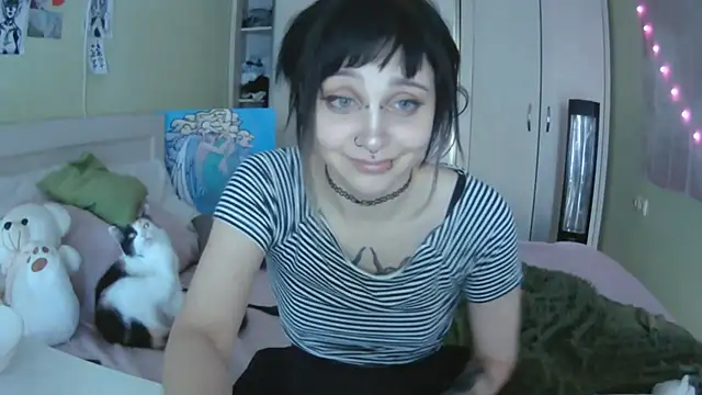 SineKiraReal online show from October 4, 10:32 am