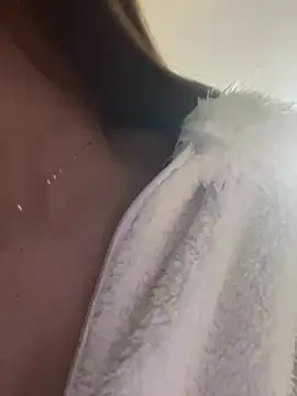 sisi-maiden online show from February 19, 1:43 pm