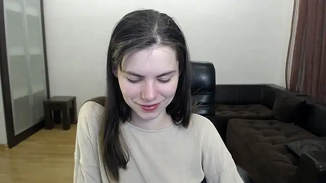 AmelieReve online show from October 20, 4:10 pm