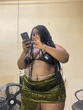 CurvyCocoxxx online show from May 15, 10:12 pm