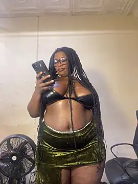 CurvyCocoxxx online show from May 20, 5:59 am