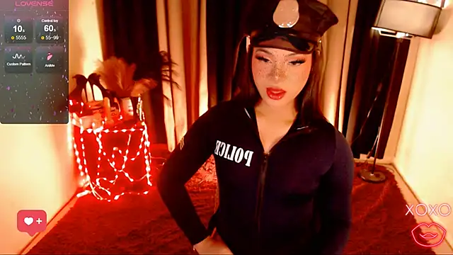 IamRaeganDolls69 online show from October 14, 1:41 am