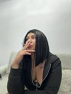 MiaKiittyy online show from May 13, 8:36 pm