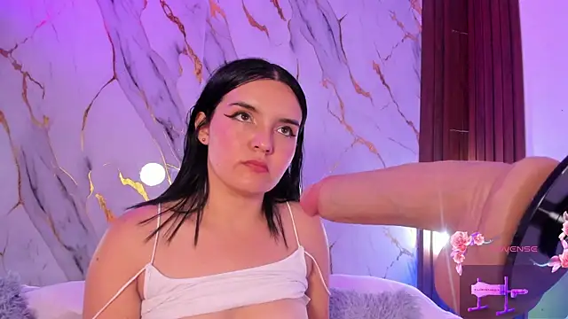 alicecute77 online show from May 20, 2:30 am