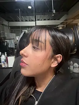 Aleja ruizz online show from February 7, 4:49 am