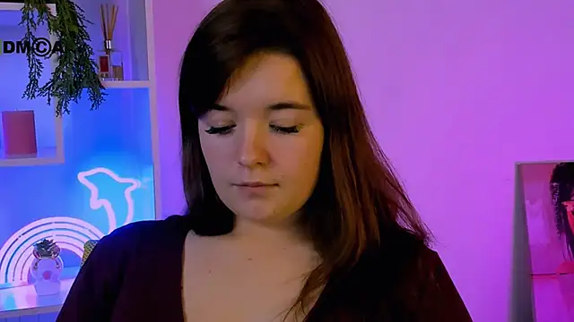 nika-still online show from October 19, 1:57 pm