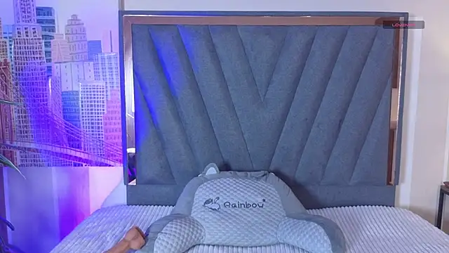 VelvetFox  online show from March 4, 9:54 pm