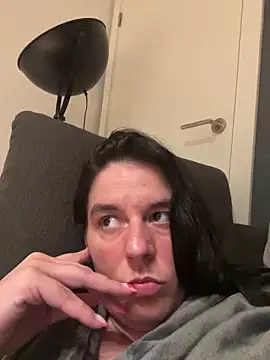 hottyFcup online show from April 17, 7:38 pm