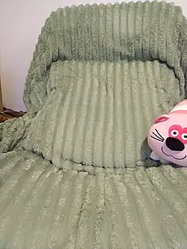 HoneySquirrel online show from May 23, 11:25 pm