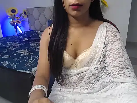 Little queenn online show from September 28, 3:24 am