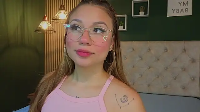 sky collinss online show from October 15, 9:06 pm