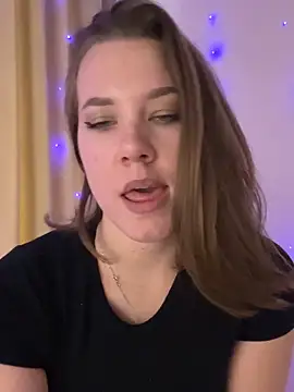 Candy Foxxxy  online show from November 5, 10:31 am