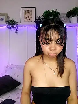 theLayla DH online show from September 18, 7:56 pm