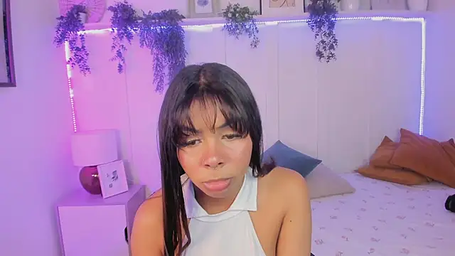 theLayla DH online show from September 29, 8:14 pm