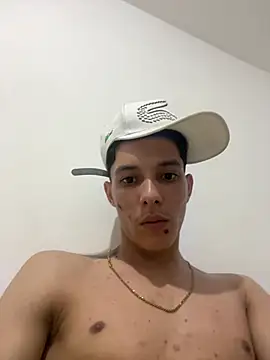 ZafiroAndFlynn online show from April 20, 3:20 am