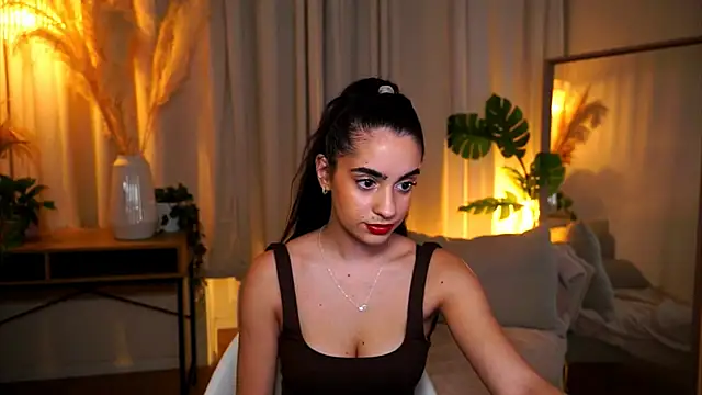 miilky wayy online show from October 16, 4:42 pm