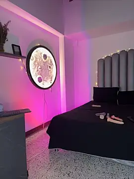 chubby sexy  online show from November 21, 10:45 pm