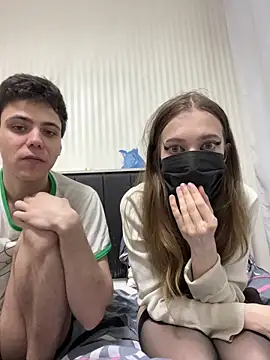 lovburger online show from April 23, 2:52 pm