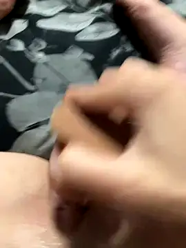 Snapshot of SomeWhatFoxyX chatting on October 25, 8:26 pm SomeWhatFoxyX online show from October 25, 8:26 pm